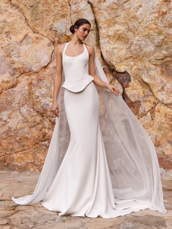 RENDRA Wedding Dress Pronovias collection 2027 | Boutique Paris RENDRA Wedding Dress Pronovias collection 2027 | Boutique Paris