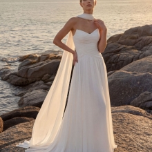 SURENDER Wedding Dress Pronovias collection 2027 | Boutique Paris SURENDER Wedding Dress Pronovias collection 2027 | Boutique Paris