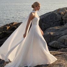 SURENDER Wedding Dress Pronovias collection 2027 | Boutique Paris SURENDER Wedding Dress Pronovias collection 2027 | Boutique Paris