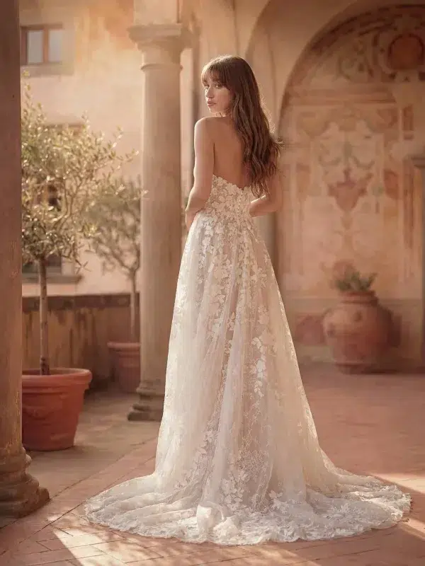 Robe de mariée BELLEA St Patrick studio collection 2027 | Paris Robe de mariée BELLEA St Patrick studio collection 2027 | Paris