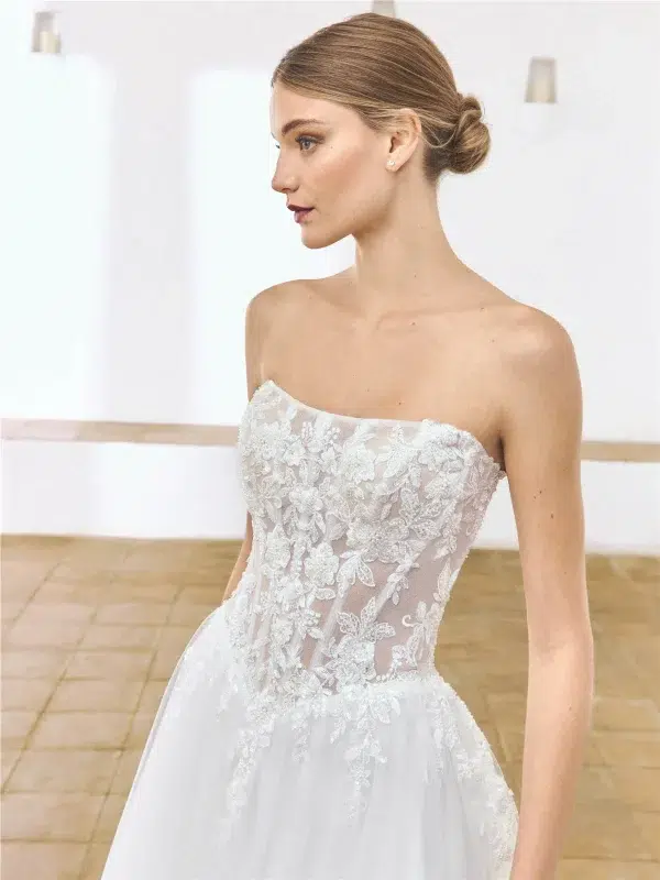 Robe de Mariée SAMPA White One Collection 2027 | Paris Robe de Mariée SAMPA White One Collection 2027 | Paris