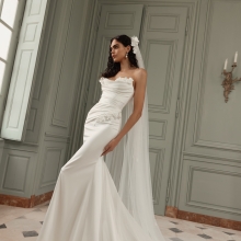 VELARE Wedding Dress WONA CONCEPT collection 2027 | Boutique Paris