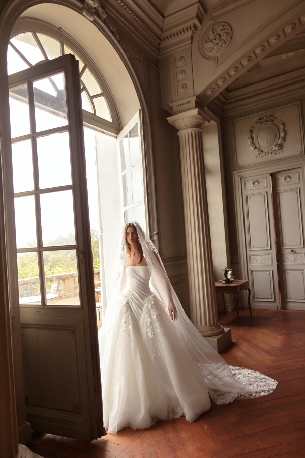 Robe de Mariée VENETO de WONA CONCEPT| Boutique Paris Robe de Mariée VENETO de WONA CONCEPT| Boutique Paris